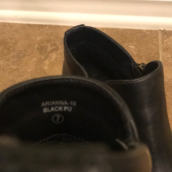 Black booties - Picture 7 of 7